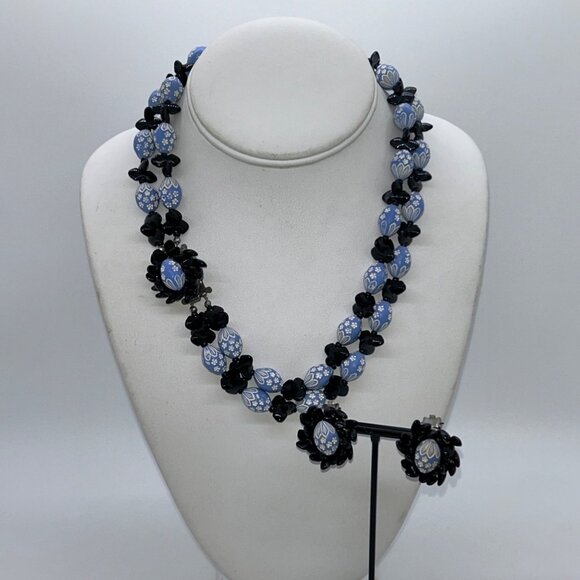 Vintage West Germany Blue & Black Easter Egg Bead Necklace Box Clasp Clip-On - Picture 3 of 16